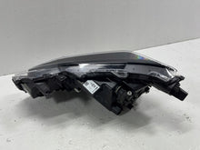Laden Sie das Bild in den Galerie-Viewer, Frontscheinwerfer Toyota Yaris Cross 0D-310 Rechts Scheinwerfer Headlight SCH3873573669nc