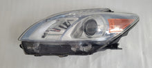 Laden Sie das Bild in den Galerie-Viewer, Frontscheinwerfer Toyota Prius Links Scheinwerfer Headlight SCH3976778810xf