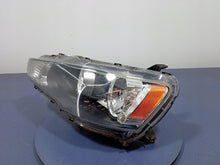 Laden Sie das Bild in den Galerie-Viewer, Frontscheinwerfer Mitsubishi Lancer VIII I 990051- P6119L Links Headlight SCH9574650889jc