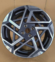 Load image into Gallery viewer, 1x Alufelge 17 Zoll 7.0" 4x100 54ET 52910-Q0330 Hyundai I20 Iii Rim Wheel FEL9974972469qj
