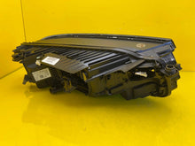 Laden Sie das Bild in den Galerie-Viewer, Frontscheinwerfer VW Touareg 761941081A LED Links Scheinwerfer Headlight SCH9916782534kr