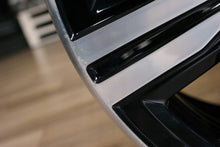 Load image into Gallery viewer, 1x Alufelge 18 Zoll 7.5" 5x112 25ET Glanz Schwarz 6883524 BMW G21 G20 Rim Wheel FEL6175896945kf