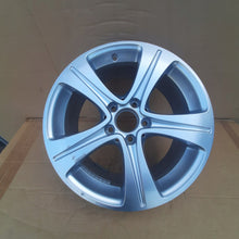 Load image into Gallery viewer, 1x Alufelge 17 Zoll 7.5&quot; 5x112 40ET A2134011200 Mercedes-Benz W213 Rim Wheel