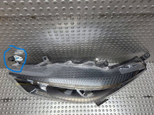 Laden Sie das Bild in den Galerie-Viewer, Frontscheinwerfer Toyota Yaris EUK0-6 Links Scheinwerfer Headlight SCH6882976120sy