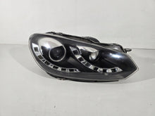 Laden Sie das Bild in den Galerie-Viewer, Frontscheinwerfer VW Golf I 132620261102 Rechts Scheinwerfer Headlight SCH2249943497nc