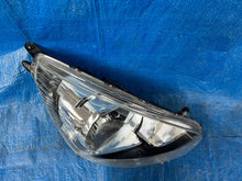 Laden Sie das Bild in den Galerie-Viewer, Frontscheinwerfer Mitsubishi Space Star W0563 Rechts Scheinwerfer Headlight