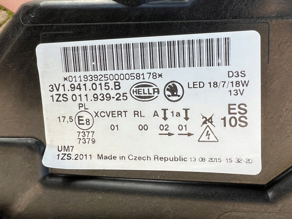 Frontscheinwerfer Skoda Superb III 3V1941015B Xenon Links Scheinwerfer Headlight