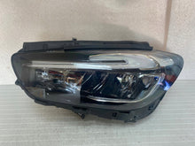 Laden Sie das Bild in den Galerie-Viewer, Frontscheinwerfer Mercedes-Benz W247 A2479065107 LED Links Headlight SCH5342559305ge