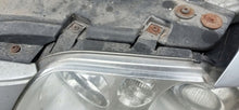 Load image into Gallery viewer, Frontscheinwerfer VW Touran Xenon Links Scheinwerfer Headlight