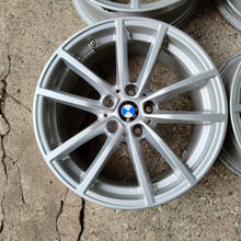 Laden Sie das Bild in den Galerie-Viewer, 4x Alufelge 17 Zoll 7.5" 5x112 30ET Glanz Silber 6883520 BMW Rim Wheel FEL4429919437qh