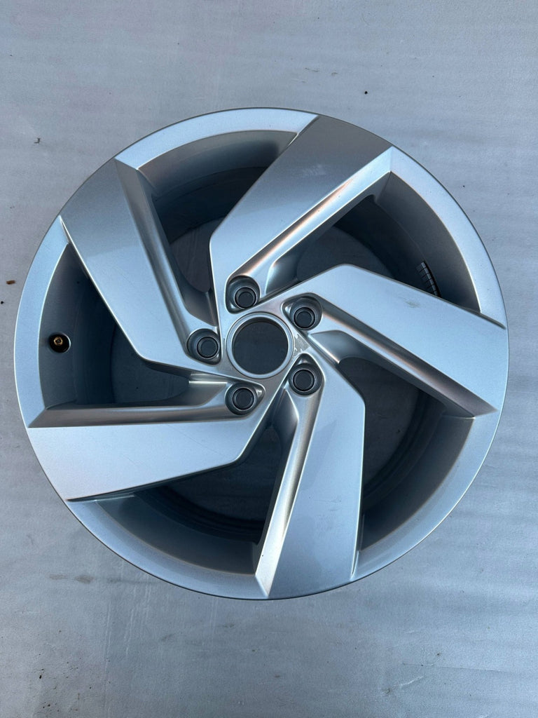 1x Alufelge 17 Zoll 7.5" 5x112 5H0601025E VW Golf VIII I Rim Wheel FEL1805273523ti