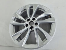 Load image into Gallery viewer, 1x Alufelge 17 Zoll 6.5" 5x100 40ET Glanz Silber 657601025AK Skoda Scala Kamiq I FEL6471751590bh