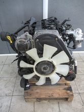 Laden Sie das Bild in den Galerie-Viewer, Motor Kia Sorento D4CB 2.5 CRDI 170PS 190TKm 2006 Diesel Engine Komplett