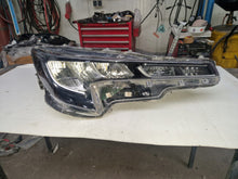 Laden Sie das Bild in den Galerie-Viewer, Frontscheinwerfer Toyota Corolla 81110-02S60 LED Rechts Scheinwerfer Headlight SCH8238998593dl