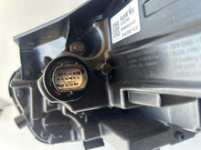 Laden Sie das Bild in den Galerie-Viewer, Frontscheinwerfer Kia Xceed 92102J7850 J7921-61560 Rechts Scheinwerfer Headlight