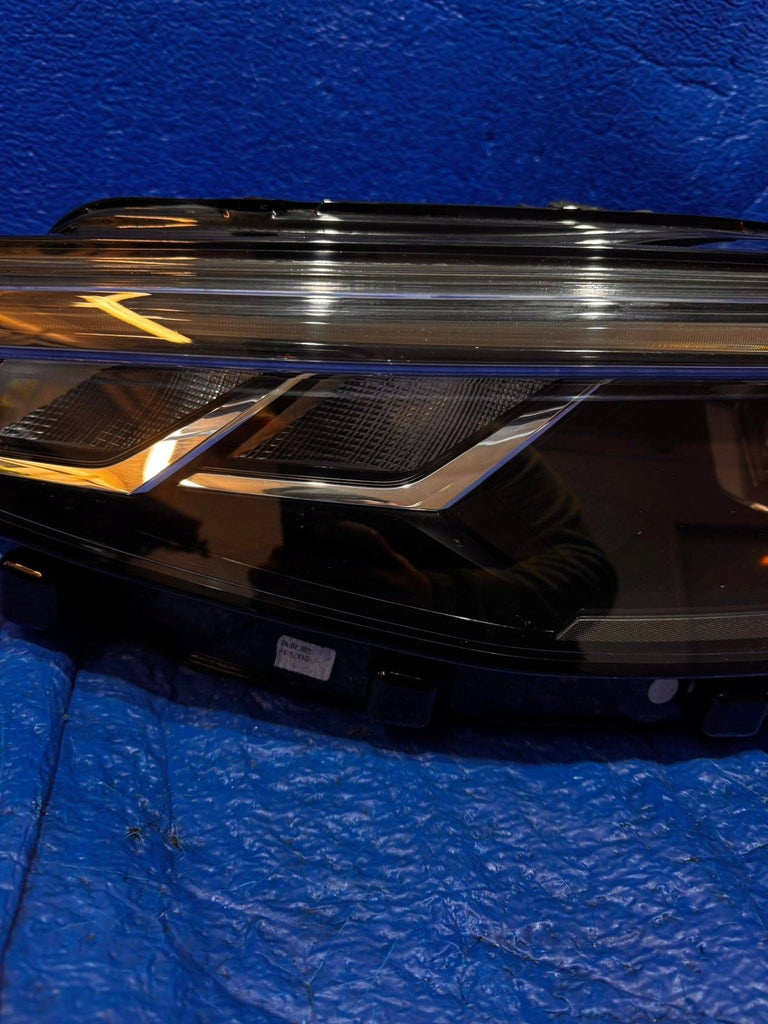 Frontscheinwerfer VW Passat 89909S402SSM 3119410053 J1941005 Links Headlight SCH8962547211kq