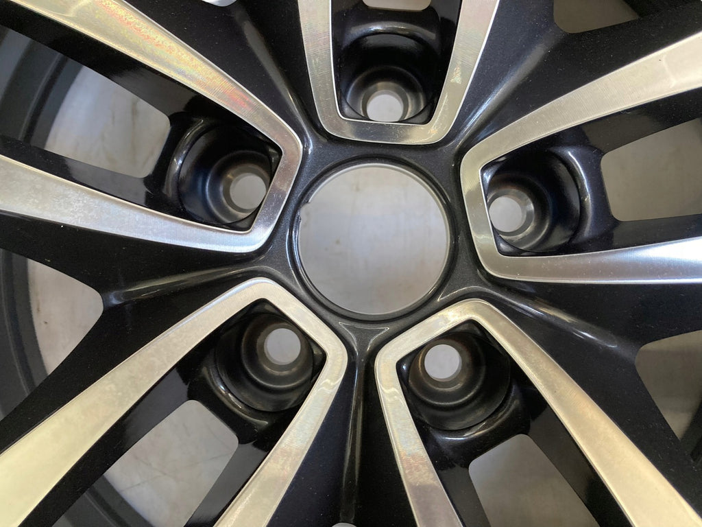 1x Alufelge 18 Zoll 7.0" 5x114.3 35ET 403007351 Mg Koleos Clio 1 Rim Wheel