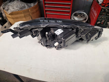 Laden Sie das Bild in den Galerie-Viewer, Frontscheinwerfer Toyota Yaris Cross 0D-312 LED Links Scheinwerfer Headlight SCH4891592100lg