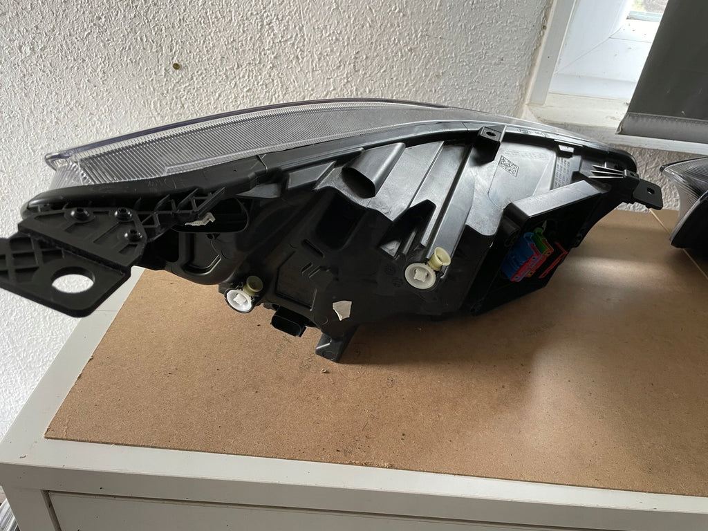 Frontscheinwerfer Ford Focus NX7B-13E016-AG LED Ein Satz Scheinwerfer Headlight SCH3799658772ka