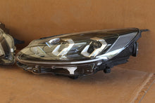 Laden Sie das Bild in den Galerie-Viewer, Frontscheinwerfer Ford Kuga LV4B-13E016-AH LV4B-13E017-AH LED Ein Satz Headlight SCH3321208740nf