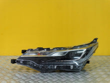 Laden Sie das Bild in den Galerie-Viewer, Frontscheinwerfer Toyota Corolla 2015-16743F LED Links Scheinwerfer Headlight