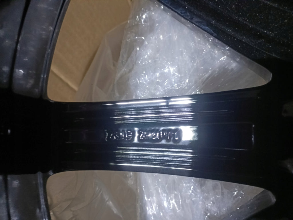 4x Alufelge 18 Zoll 9.0" 5x112 52ET Glanz Schwarz 8J0601025AA Audi Tt Rim Wheel FEL5189218536jx