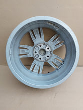 Load image into Gallery viewer, 1x Alufelge 17 Zoll 6.5&quot; 5x112 33ET Glanz Silber 8U0601025 Audi Q3 Rim Wheel