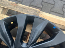 Load image into Gallery viewer, 1x Alufelge 19 Zoll 7.0" 5x114.3 38ET Rim Wheel FEL8375197068ln