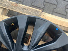 Laden Sie das Bild in den Galerie-Viewer, 1x Alufelge 19 Zoll 7.0" 5x114.3 38ET Rim Wheel FEL8375197068ln