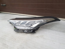 Laden Sie das Bild in den Galerie-Viewer, Frontscheinwerfer Toyota C-Hr Chr 81170F4180 Links Scheinwerfer Headlight SCH6240151683db