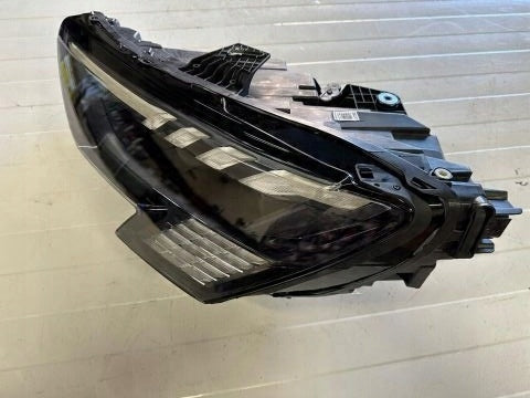 Frontscheinwerfer Audi 8Y0941035F LED Ein Stück (Rechts oder Links) Headlight