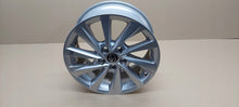 Laden Sie das Bild in den Galerie-Viewer, 1x Alufelge 17 Zoll 7.5&quot; 5x114.3 45ET Toyota Camry Rim Wheel