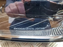 Laden Sie das Bild in den Galerie-Viewer, Frontscheinwerfer Skoda Octavia IV 5E4941015A LE18A6419 Full LED Links Headlight SCH7088929071hf