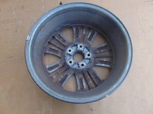 Laden Sie das Bild in den Galerie-Viewer, 1x Alufelge 17 Zoll 6.5&quot; 5x114.3 Glanz Silber 52910-2Y650 Hyundai Ix35 Rim Wheel