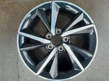 Load image into Gallery viewer, 1x Alufelge 17 Zoll 7.0" 5x114.3 50ET Glanz Schwarz PW457-02001 Toyota Auris FEL8529905221ze