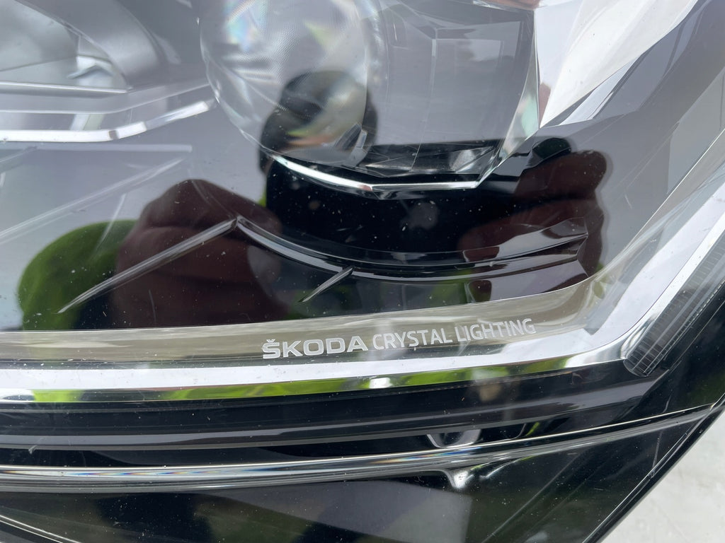 Frontscheinwerfer Skoda Superb III 3V1941015D LED Links Scheinwerfer Headlight