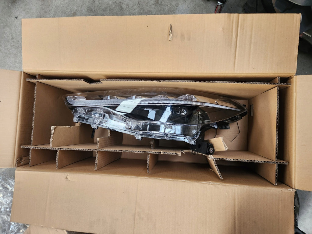 Frontscheinwerfer Toyota Corolla 8115016840 Links Scheinwerfer Headlight SCH3445042790st