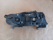 Laden Sie das Bild in den Galerie-Viewer, Frontscheinwerfer Hyundai I I40 92202-3Z5 Rechts Scheinwerfer Headlight SCH4910176317qk