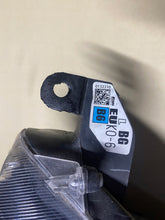 Laden Sie das Bild in den Galerie-Viewer, Frontscheinwerfer Toyota Yaris LED Links Scheinwerfer Headlight SCH9268754454iv