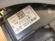 Load image into Gallery viewer, Frontscheinwerfer VW Touareg 7P1941033A Xenon Links Scheinwerfer Headlight SCH9462340623cq
