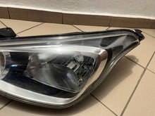 Laden Sie das Bild in den Galerie-Viewer, Frontscheinwerfer Hyundai I10 92101-B9 Links Scheinwerfer Headlight SCH4197370116fx