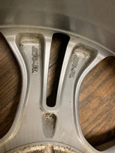 Laden Sie das Bild in den Galerie-Viewer, 1x Alufelge 17 Zoll 7.0&quot; 5x108 50ET JX7C-F1A Ford Focus Rim Wheel