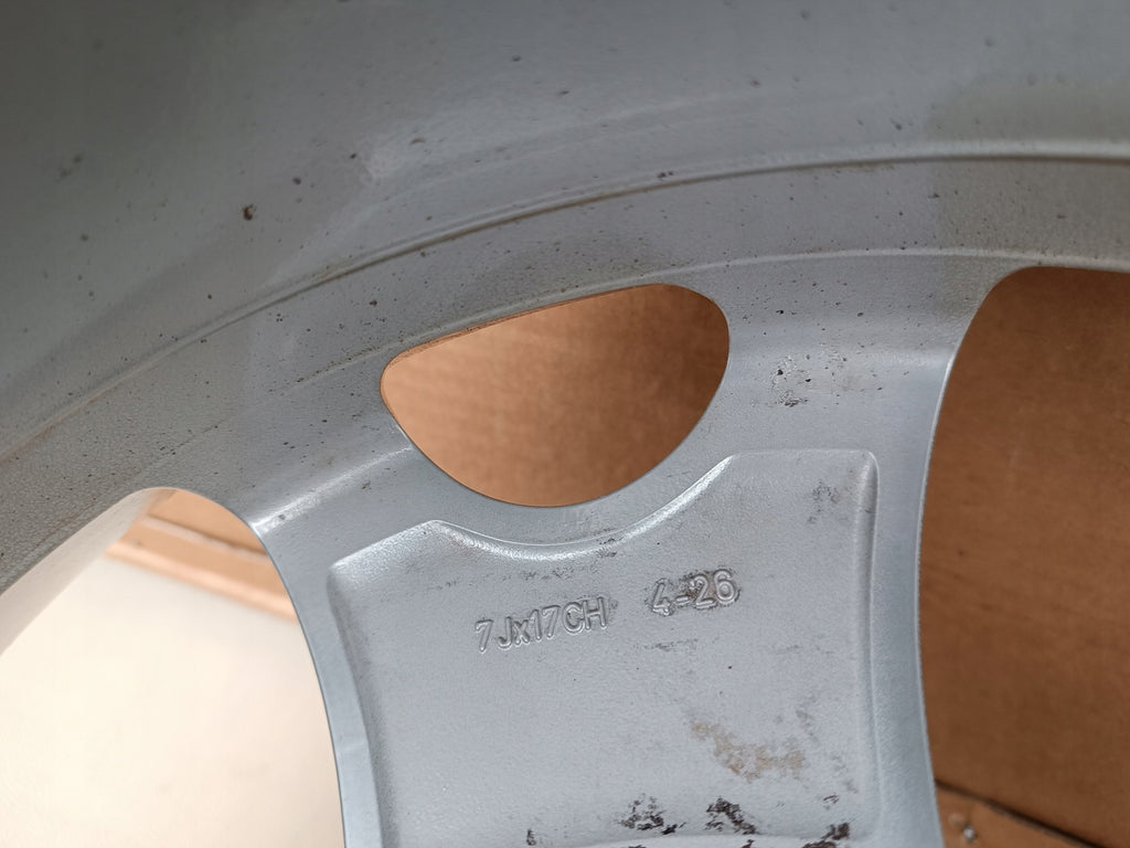 1x Alufelge 17 Zoll 7.0" 4x108 26ET 9607N1 Peugeot Polestar 1 Rim Wheel