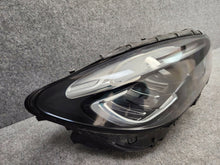 Laden Sie das Bild in den Galerie-Viewer, Frontscheinwerfer Mercedes-Benz W247 A2479065207 LED Rechts Headlight SCH4980892539fq