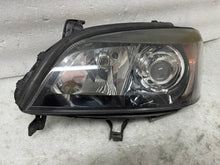 Load image into Gallery viewer, Frontscheinwerfer Opel Zafira B Xenon Links Scheinwerfer Headlight