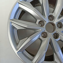 Load image into Gallery viewer, 1x Alufelge 17 Zoll 7.0" 5x112 34ET Glanz Silber 80A601025J Audi Q5 Rim Wheel FEL1066897031ag