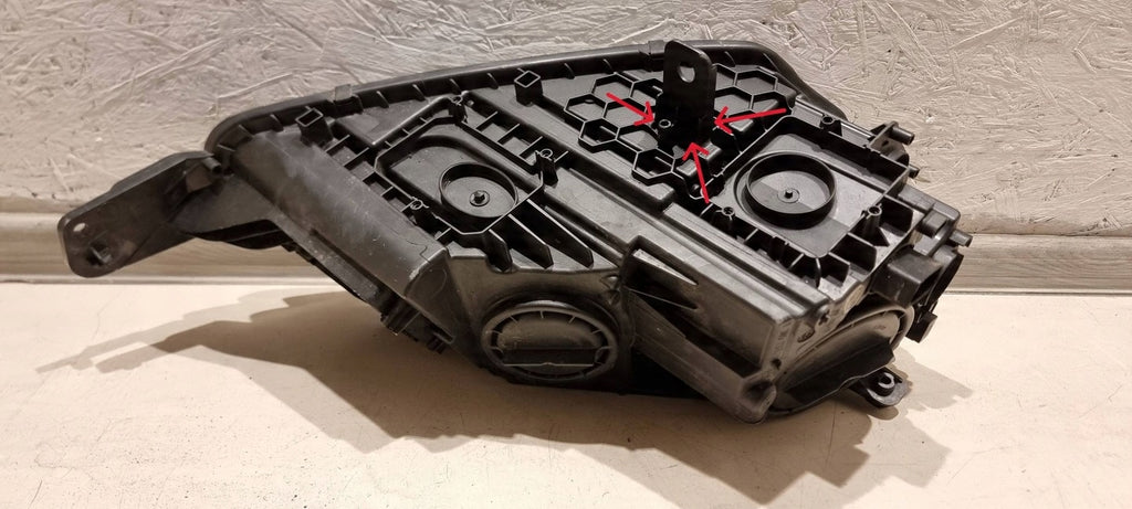 Frontscheinwerfer Skoda Yeti 5L1941015D 030128620100 Links Headlight