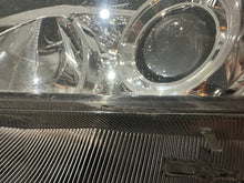 Laden Sie das Bild in den Galerie-Viewer, Frontscheinwerfer Mazda 3 Bl Links Scheinwerfer Headlight SCH8685151061cj