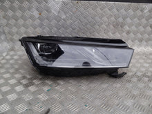 Laden Sie das Bild in den Galerie-Viewer, Frontscheinwerfer Skoda Octavia IV 5E4941016 Rechts Scheinwerfer Headlight SCH5249320278pw