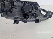 Laden Sie das Bild in den Galerie-Viewer, Frontscheinwerfer Hyundai I30 III 92102-G4000 Links Scheinwerfer Headlight SCH7364437837ux